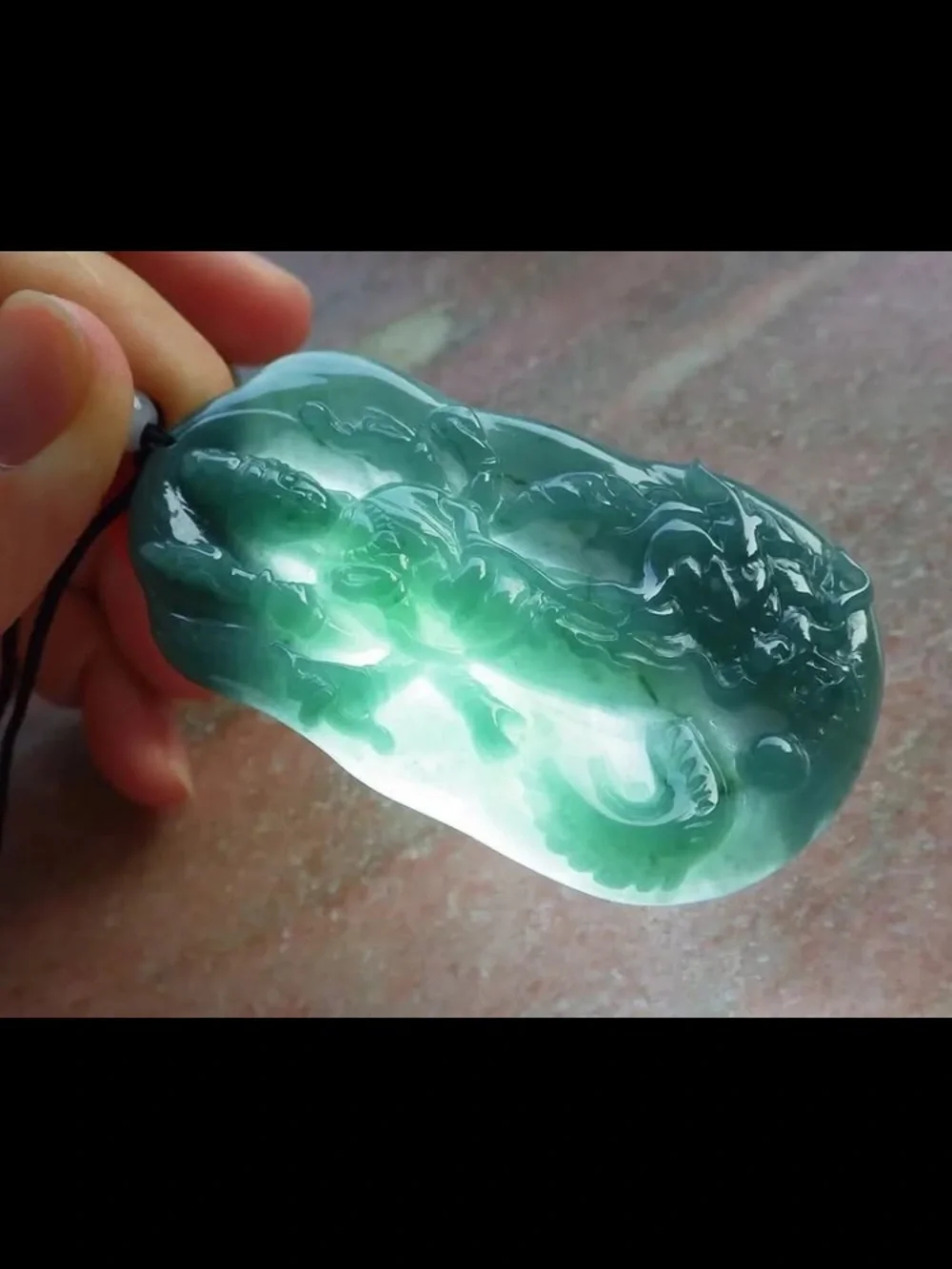 Certificate Jadeite jade Green Wealth mercy Big Dragon Guanyin Pendant